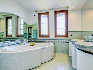 Villa Manerba del Garda Features 81