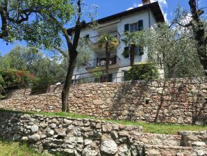 Appartamento per vacanze La Pianta - Terrazza panoramica e giardino privato - Brenzone sul Garda - image1