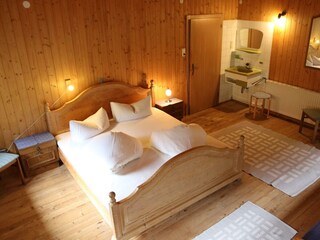 4 Bettzimmer mir Waschbecken
