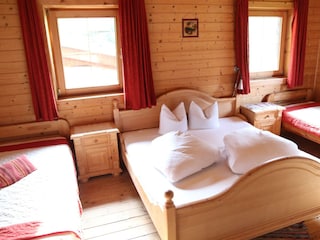 4 Bettzimmer