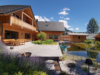 Chalet Tauplitz mit Schwimmteich und Terrasse