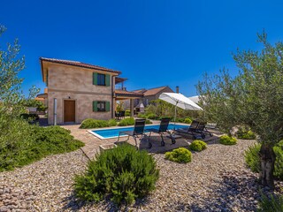 Villa Linardići Buitenaudio-opname 1