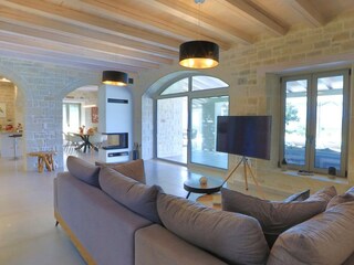 Villa Gonia Caratteristiche 19