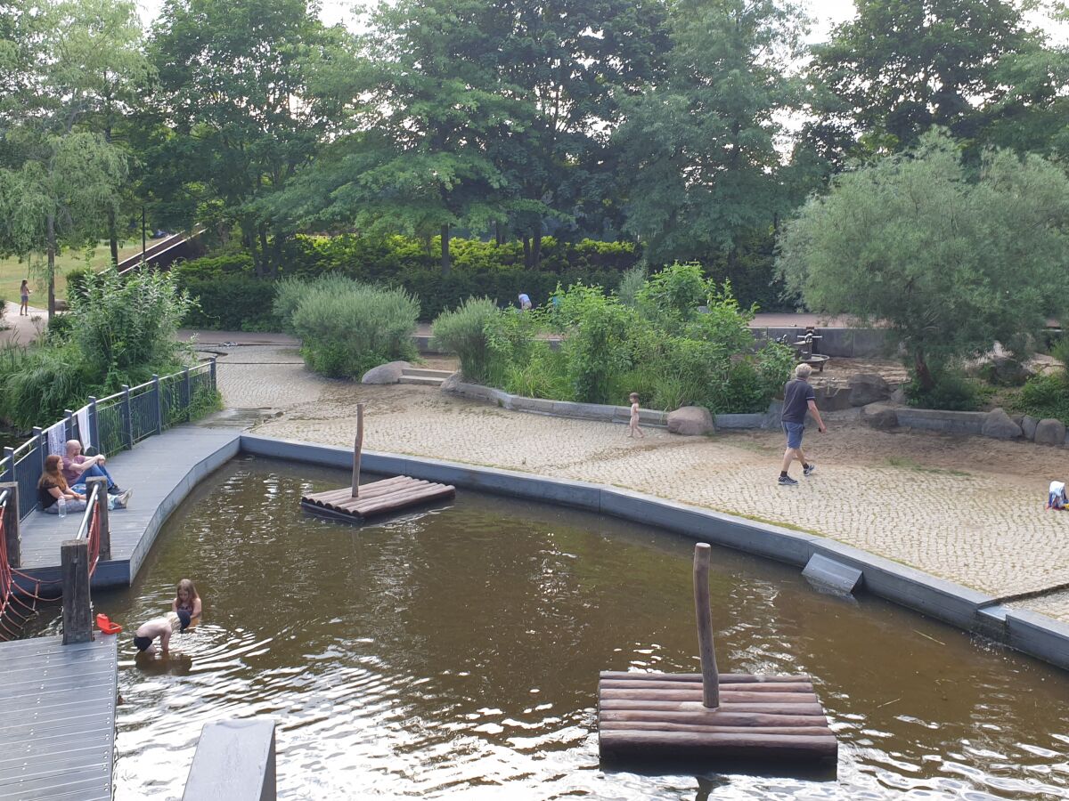 Lübbener Schlossinsel mit Wasserspielplatz