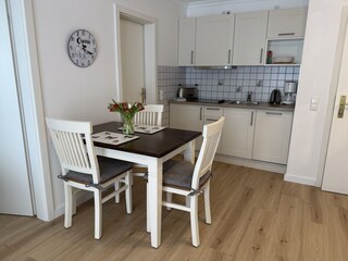 Ess Ecke mit Küchenzeile