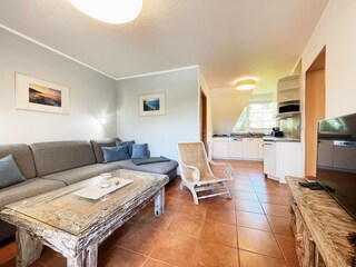 Großzügige Couch mit Schlaffunktion