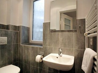 Das Badezimmer im Erdgeschoss