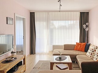 Geschmackvoller Wohn-/Schlafbereich