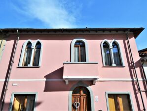 Élégante maison de vacances au centre de Fivizzano - Fivizzano - image1