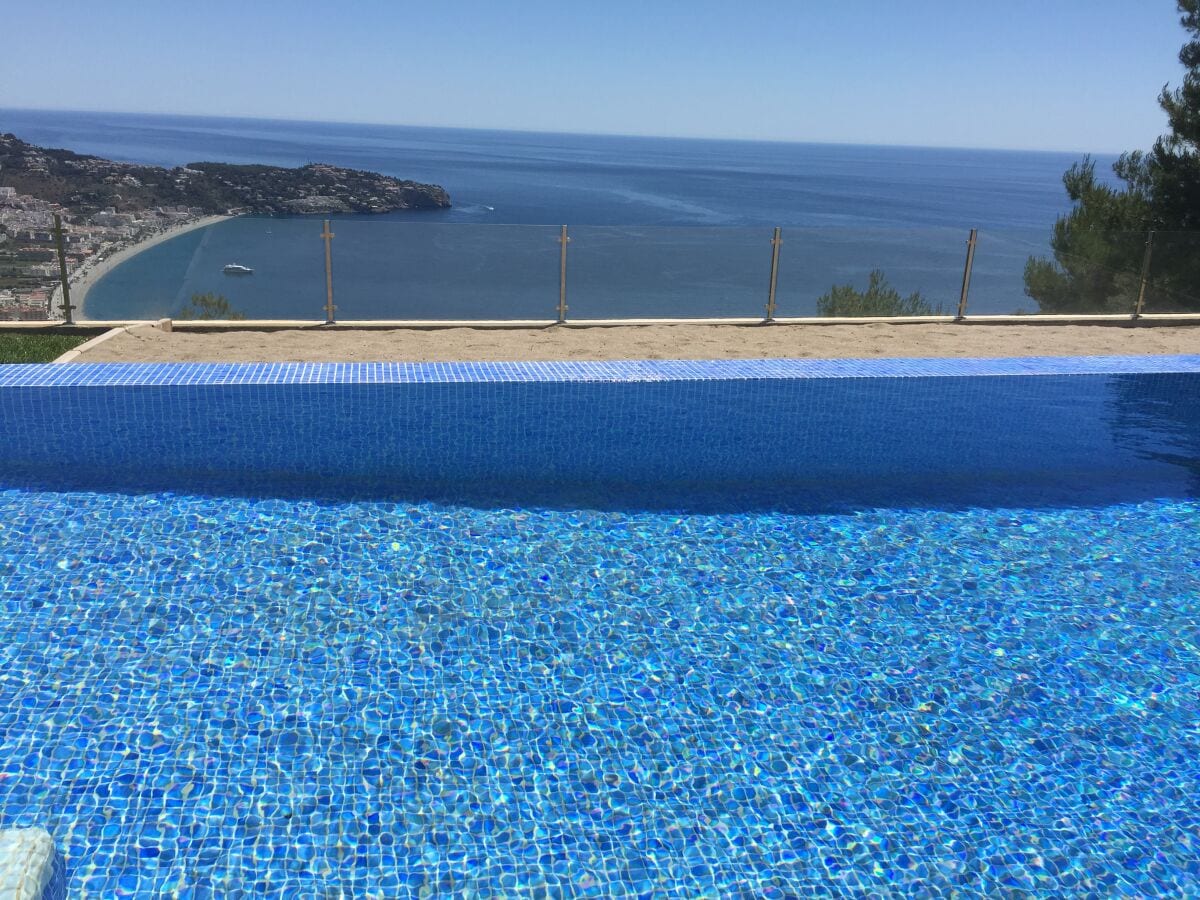 infinity pool top floor