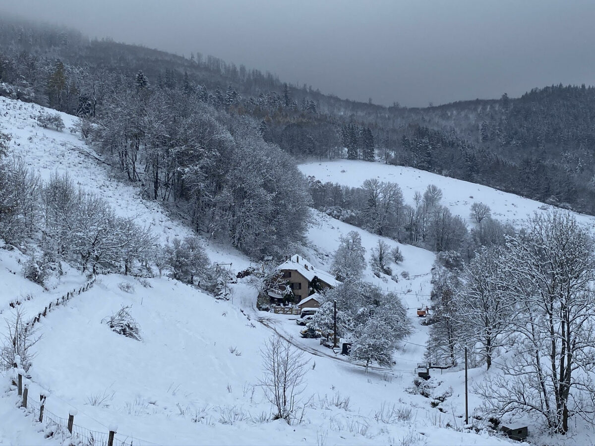 Bauernhof im Winter