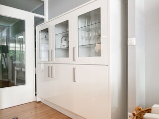 Geschirrschrank