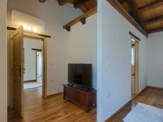 Villa Tinjan Caratteristiche 33