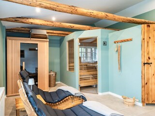 Sauna mit Wellnessbereich