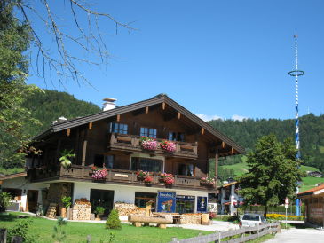 Ferienwohnung Klausenberg/Hausberg - Gästehaus am Maibaum