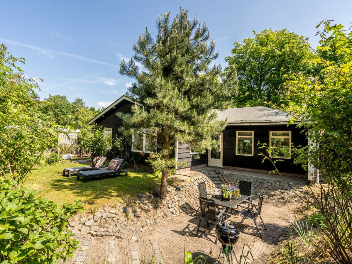 Der wunderschöne Bungalow im Grünen versteckt