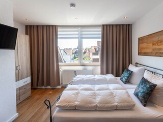 Schlafzimmer 4
