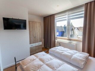 Schlafzimmer 4