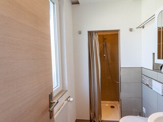 Badezimmer 1