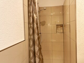 Badezimmer 4