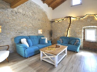 Villa Nedescina Caratteristiche 14