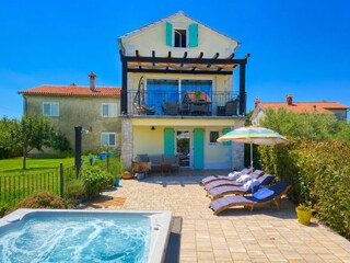 Villa Gisella mit beheiztem Pool