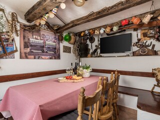 Wine Tavern