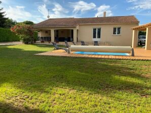 Villa in Okzitanien mit Pool und Garten - La Bastide-d'Engras - image1