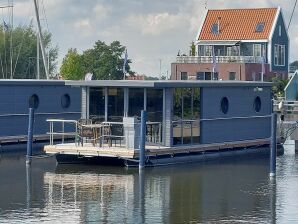 Huisboot Luxe woonboot in de jachthaven van Volendam - Katwoude - image1