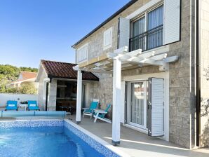 Villa Belleza - vista sul mare, piscina privata, 70 metri dalla spiaggia