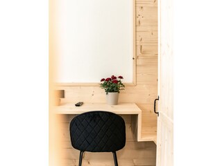 Schreibtisch - Schlafzimmer Nr. 1