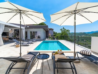 Villa Blato na Cetini Buitenaudio-opname 7