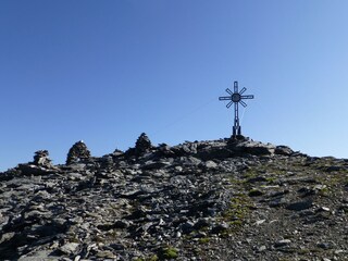 Endtecken   Sie die wunderschöne  Bergwelt.