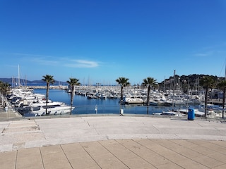 Der Hafen von Cavalaire