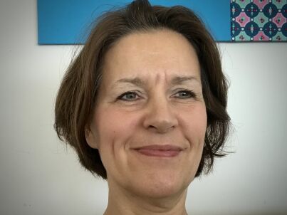 Frau Ute Schuster