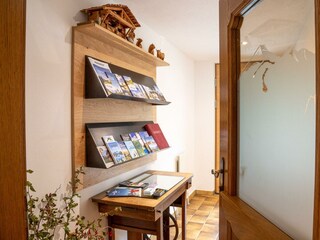 Eingangsbereich mit Info