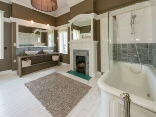 Castle Spa Features 23