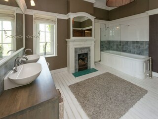 Castle Spa Features 13