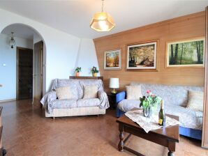 Apartment Appartement in Cavalese met Dolomietenuitzicht