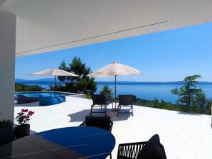 Villa SkyBlue met 43m² zwembad, panoramisch zeezicht