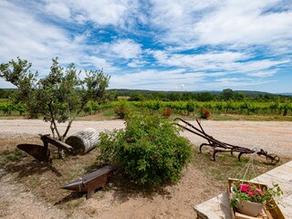 Casale Fox-Amphoux Registrazione all'aperto 13