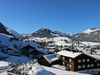 Alpina Panoramablick im Winter