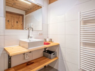 Badezimmer1-2