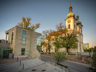 Bibliothek & Stadtkirche (Fotograf Heinz Bunse)