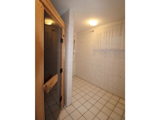 Sauna,  gemeinschaftlich im Haus