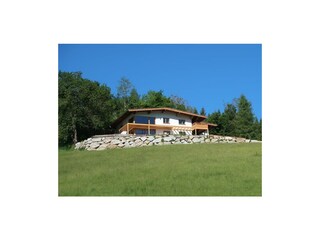 Ansicht haus im Sommer