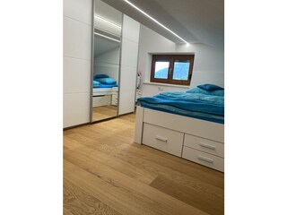 94830518-B7FA-4ADF-8160-593E94C17935