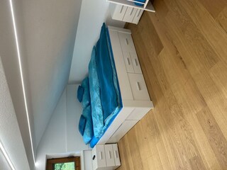 9F382FDC-326F-4B64-95C7-8CE0C53270E8