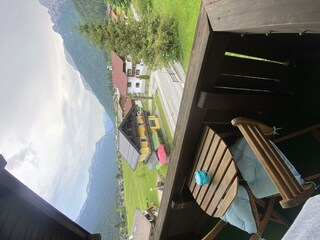 C7D3CF06-2247-438E-A4CE-8F76DDF3EC05