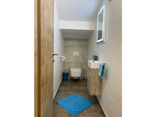 7A67561B-8B2D-48DC-B247-2C6D2717BCFD